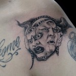 怖い顔のタトゥー – scared face,Black&Gray Tattoo