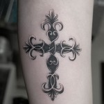 クロスのタトゥー – Cross Tattoo