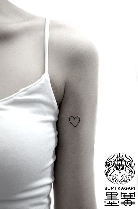 ハートのワンポイントタトゥー Heart Small Tattoo,刺青・タトゥースタジオ 女性彫師 恵華-Keika-