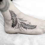 草の装飾タトゥー – Branch Tattoo