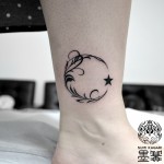 月のトライバルタトゥー – Moon Tribal Tattoo