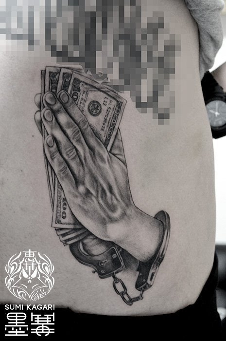 プレイハンドのブラック&グレータトゥー Praying Hand Black&Gray Tattoo,刺青・タトゥースタジオ 女性彫師 恵華-Keika-