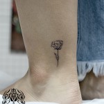 小さなバラのタトゥー – Small Rose Tattoo