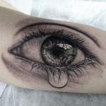 リアルな目のタトゥー – Eye Tattoo