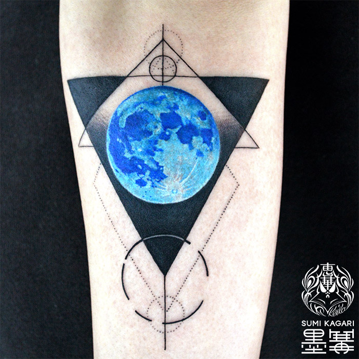 満月と幾何学模様のタトゥー Moon, geometrical pattern Tattoo Keika, Tattoo, タトゥースタジオ, 刺青, 女性彫師, 恵華