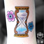 砂時計のアメリカントラディショナルタトゥー – hourglass AmericanTraditional Tattoo